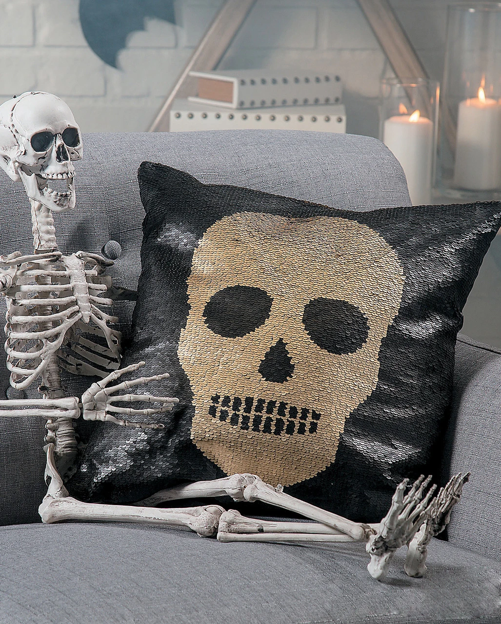 Totenschädel Wendepailletten Kissen Schwarz Gold